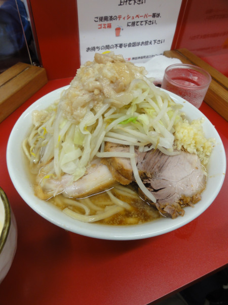 「小900円生卵50円NA」@ラーメン二郎 神田神保町店の写真