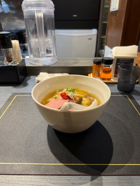 「コンソメらーめん(塩)」@Craft Ramen BiTの写真