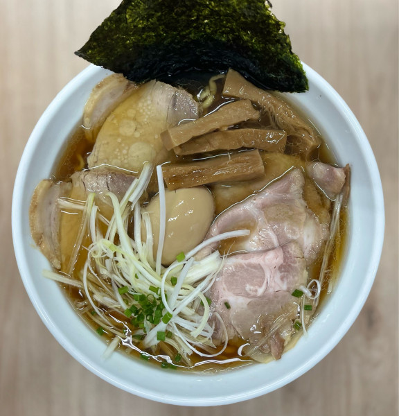 「特製中華そば」@中華そば たま河の写真