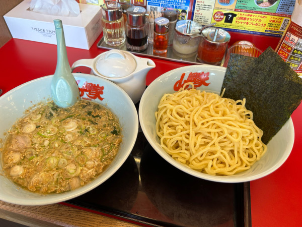 「つけ麺・中盛」@ラーメン山岡家 新結城店の写真