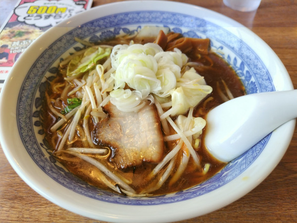 「醤油野菜ラーメン　※クーポンで５００円」@らーめんの ぼうやの写真