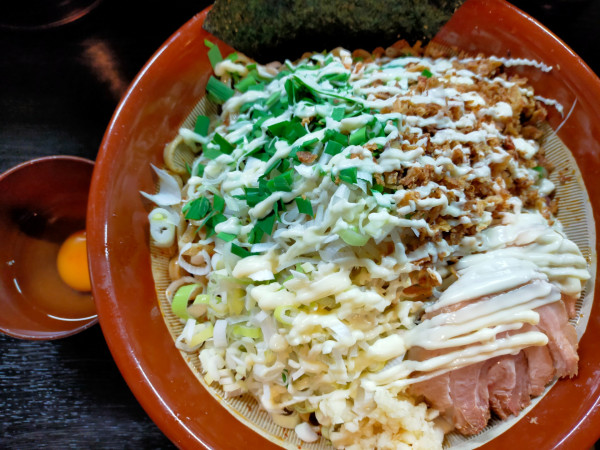 「【限定】冷やし辣醤麺1450円+生卵70円」@豚星。の写真