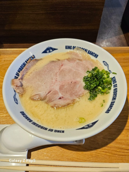 「シャカリキ天然平目鮮魚煮干ソバ(青森県産天然平目鮮魚×境港平目煮」@NIBOSHIMANIAの写真