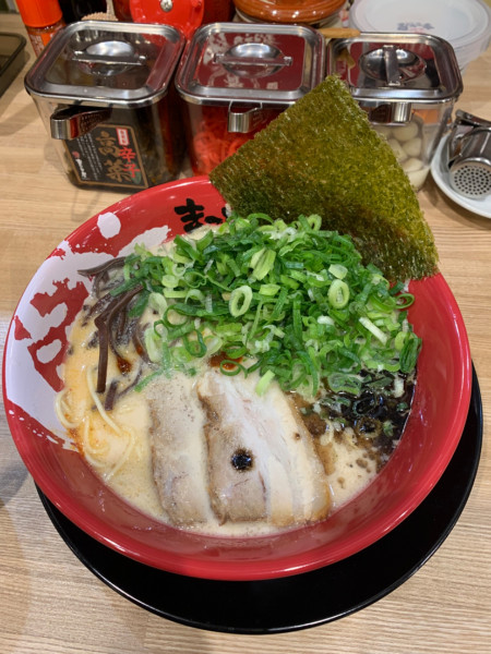 「青ねぎ牛白湯ラーメン 970円」@ラーメンまこと屋 埼玉伊奈店の写真