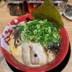 青ねぎ牛白湯ラーメン 970円