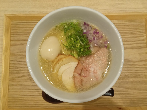 「特製貝出汁中華そば（塩）」@貝麺 あおみの写真