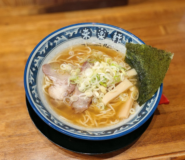「手もみラーメン」@自家製麺 手もみラーメン 来楽軒 みよし店の写真