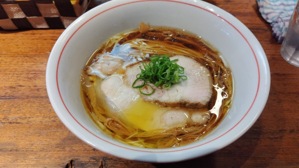 「醤油ラーメン」@ラーメン屋 トイ・ボックスの写真