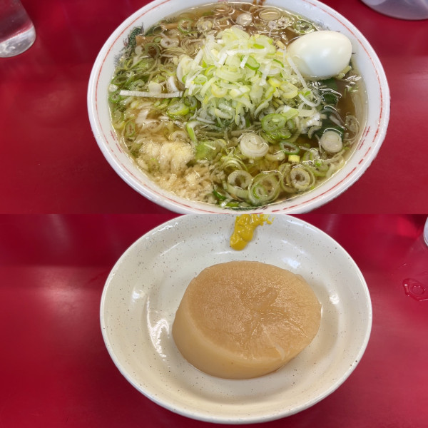 「にんにく入りラーメン、ネギ、玉子、おでん1個」@バリバリラーメンの写真
