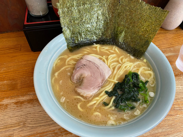 「豚骨みそラーメン910円（固め・平日ランチタイム限定中盛無料）」@横浜ラーメン はま家の写真