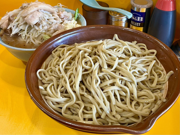 「シークヮーサーつけ麺 麺増し600g」@ラーメン二郎 八王子野猿街道店2の写真
