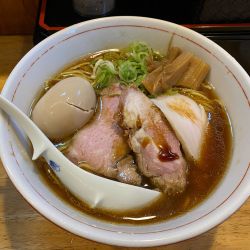 特製醤油らーめん（大盛）1,100円