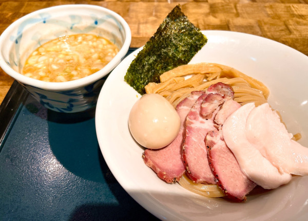 「特級龍介つけ蕎麦（1480円）」@特級鶏蕎麦 龍介 PLAY atre TSUCHIURA店の写真