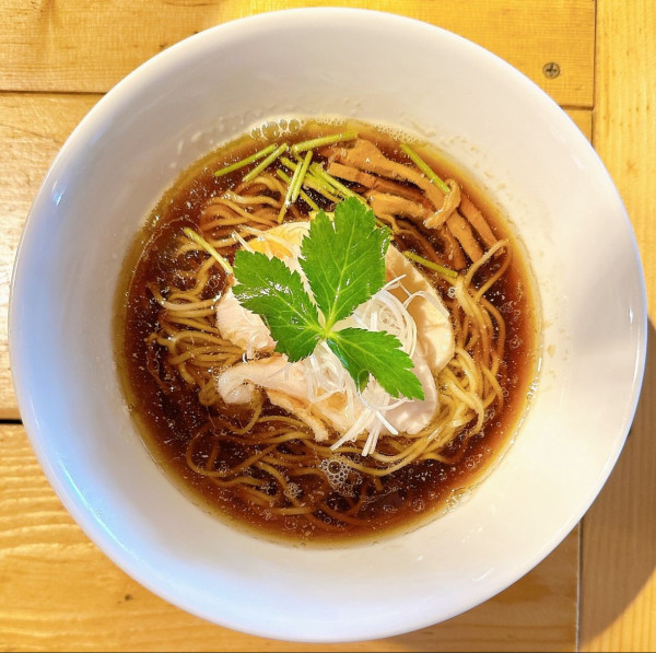 「醤油らぁ麺」@のど黒らぁ麺 永屋の写真