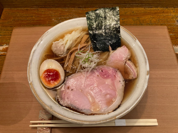「醤油らあめん＋上トッピング」@Homemade Ramen 麦苗の写真