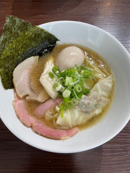 「限定 牡蠣ラーメン」@らぁ麺すみれ堂の写真