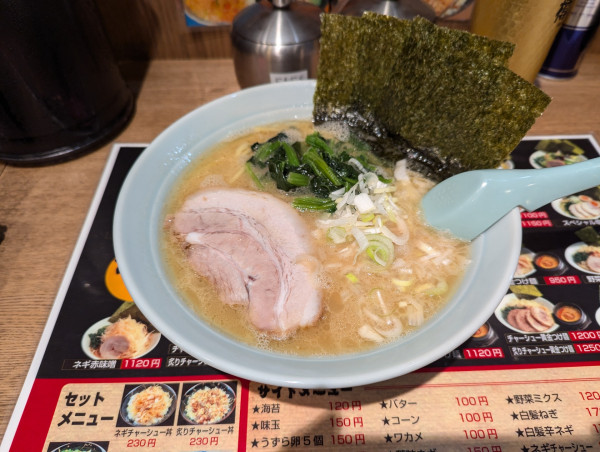 「醤油」@横浜家系らーめん 金壱家 市川店の写真