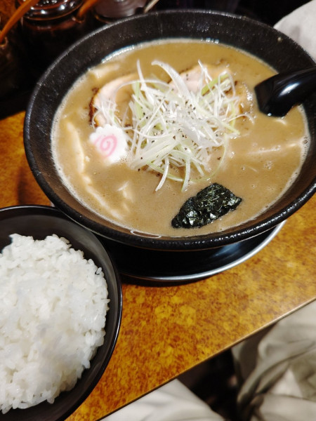 「濃厚中華そば(1,150円)」@麺の蔵 かめだ屋の写真