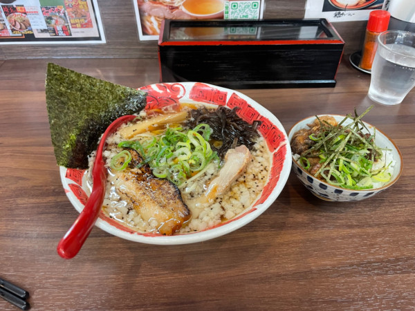 「八頭龍ラーメン」@麺屋 八頭龍 バイパス店の写真