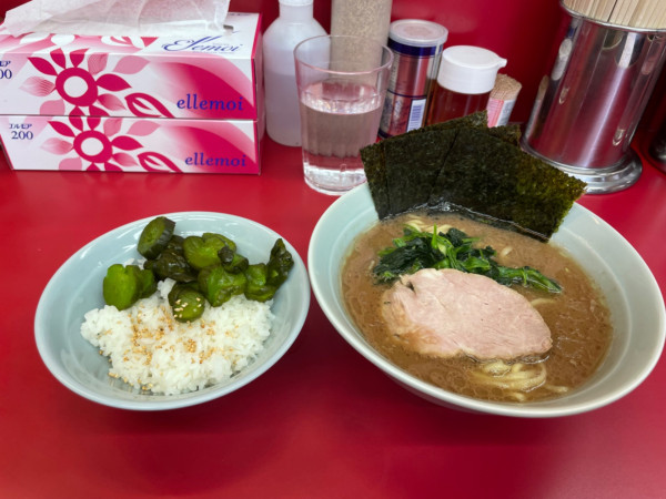 「ラーメン並」@横浜ラーメン 武蔵家 大宮店の写真