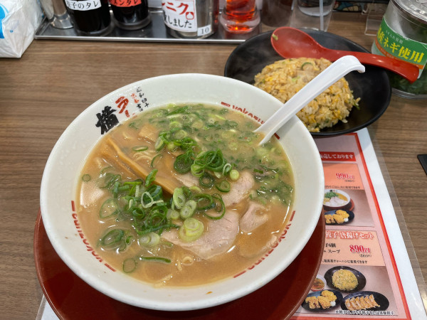 「ラーメン並+半チャーハン950円」@ラーメン横綱 名古屋伏見店の写真