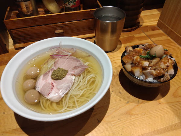 「牡蠣香る冷やし塩ラーメン、チャーシューご飯」@煮干らぁめん 樹鈴の写真