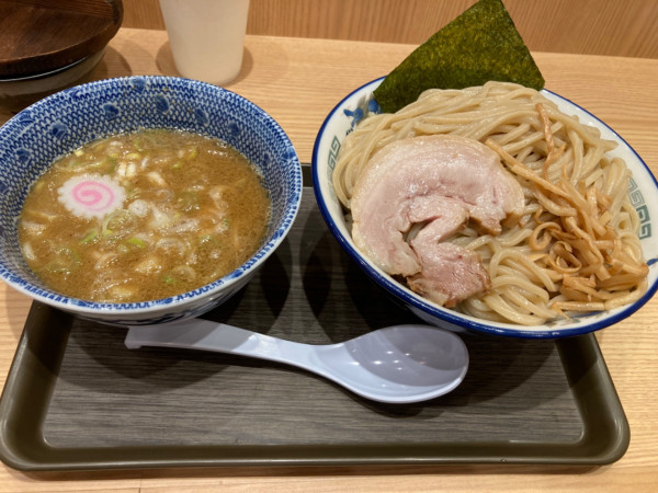 「つけ麺特盛¥1,090」@舎鈴 KITTE大阪店の写真