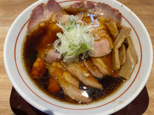 「おかぶらっく（チャーシューマシ）：1350円」@らぁ麺おかむらの写真