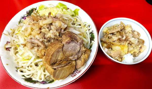 「半分汁抜きニンニクアブラ＋脂飯」@ラーメン二郎 京都店の写真