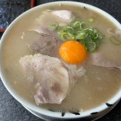 卵黄入りラーメン（やわ）＋焼海苔