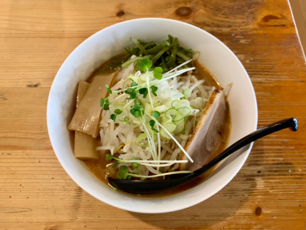 「冷し味噌ら〜めん 1,250円（８月は1,200円）」@ロッキー 大網店の写真