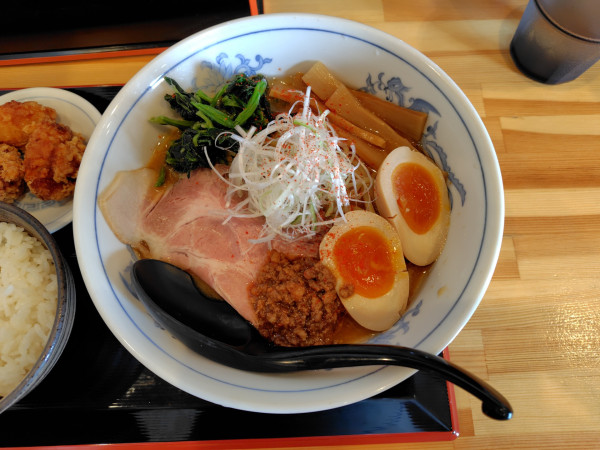 「冷やし味噌ラーメン1000円（限定A）、唐揚げセット250円」@粋な中華蕎麦 みらいの写真