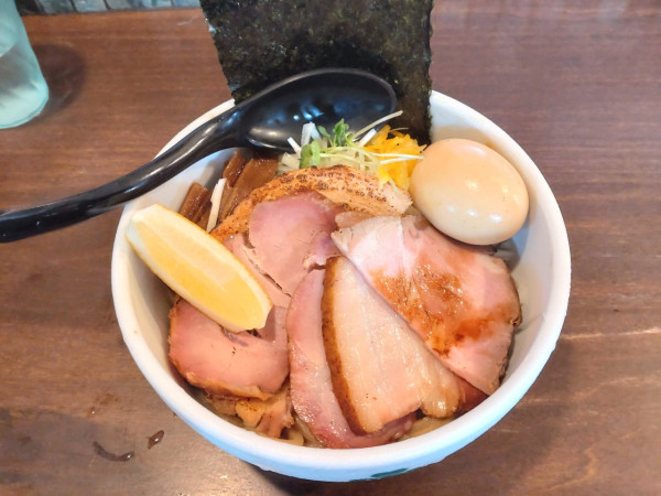 「特製冷やしスッキリ蕎麦＋ご飯」@麺屋みつば＋クローバーの写真