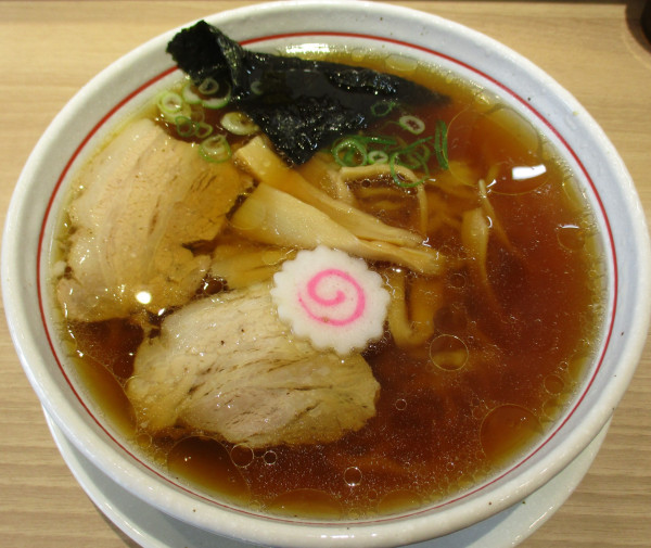 「山形中華そば　880円」@山形中華そば 麺や 一球の写真