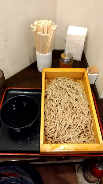 「ざるそば（５００円）＋大盛（２００円）」@蕎麦たかね 茅場町店の写真