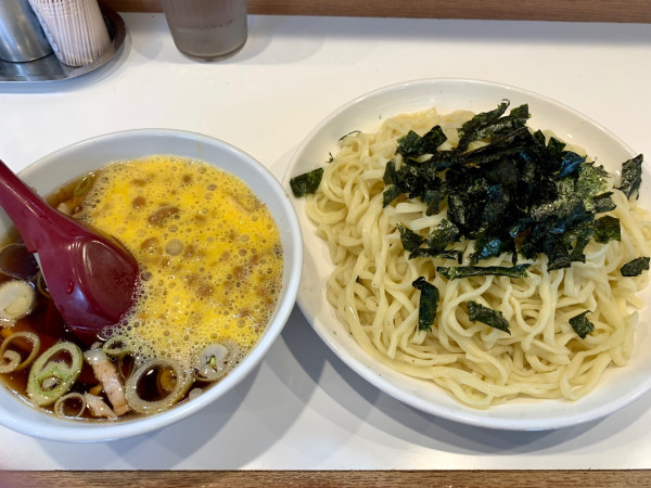 「納豆ざるらぁめん＋大盛り」@らぁめん ほりうち 新橋店の写真