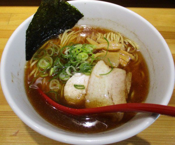 「京鰹中華そば　880円」@らぁ麺 ちり葉の写真