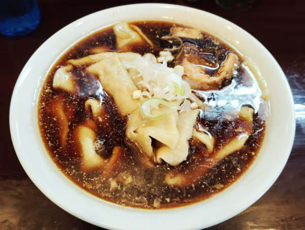 「ワンタンメン」@手打ち 陰日向の写真