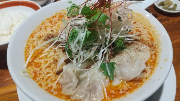 「雲吞担担麵　大盛　ライス」@広州市場 西新宿店の写真