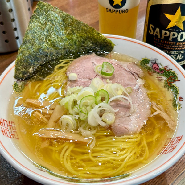 「純正上品ラーメン（塩）＋ビール中瓶（黒ラベル）」@一条流中華そば 智颯の写真