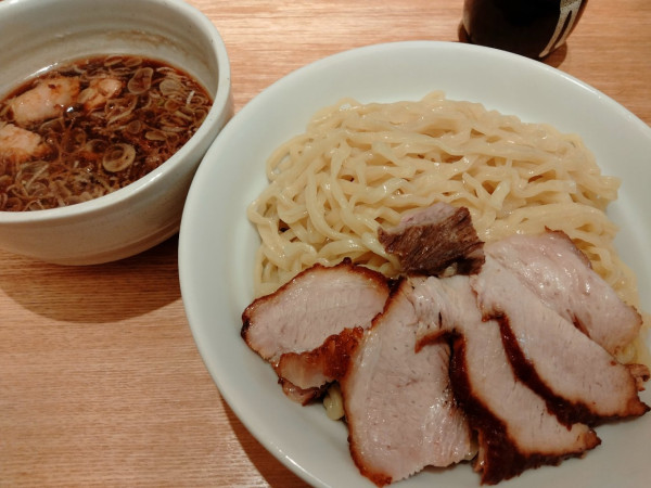 「つけ麺＋チャーシュー」@長岡食堂 東京ラーメン横丁店の写真