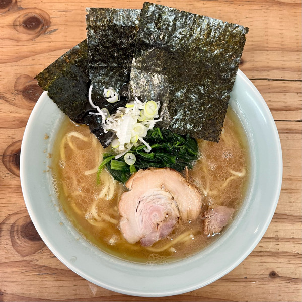 「塩豚骨（850円）」@横浜家系ラーメン ひじり家の写真