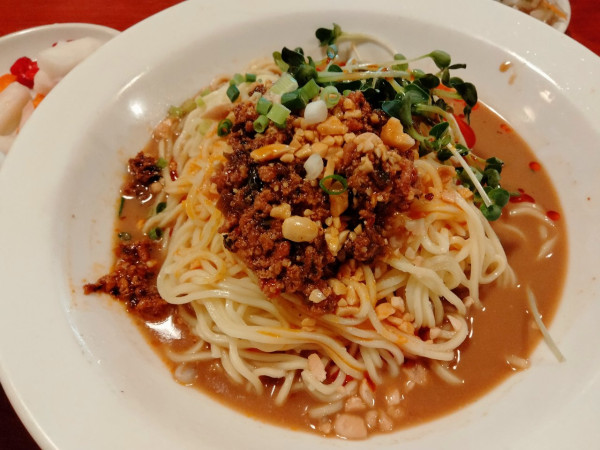 「冷やし担々麺＋半チャーハンセット」@香福味坊の写真