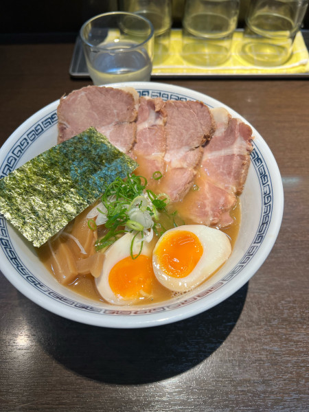 「焼豚ラーメン味玉付き」@らーめん はやしの写真