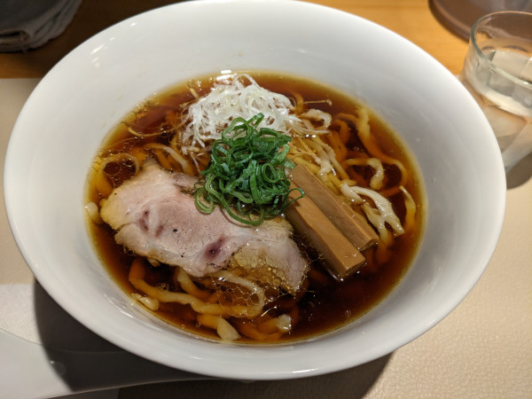 「醤油ラーメン」@燎の写真