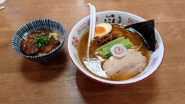 「鶏がら中華」@らぁ麺 ここんの写真