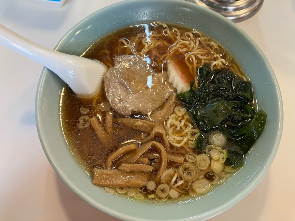 「ラーメン、半チャーハンセット900円」@千成飯店の写真
