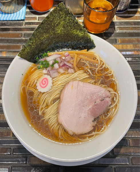 「ラーメン」@noodles kitchen GUNNERS 新丸子店の写真