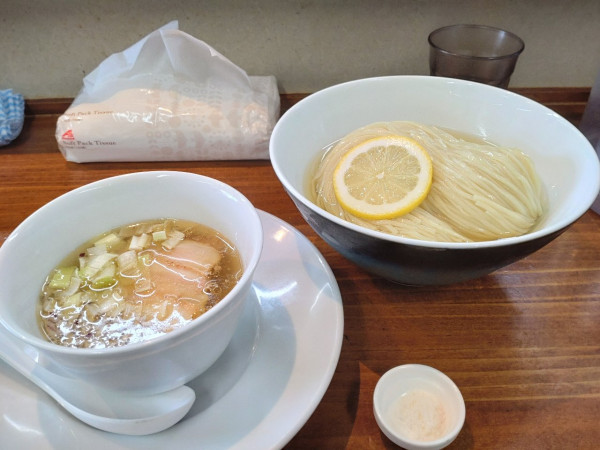 「パンチェッタ入り昆布水つけ麺大盛　アゴ塩」@塩らーめん 千茶屋の写真