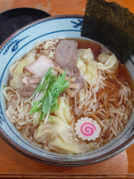 「手打ちワンタン麺(醤油味)930円」@手打ち中華そば 凌駕の写真